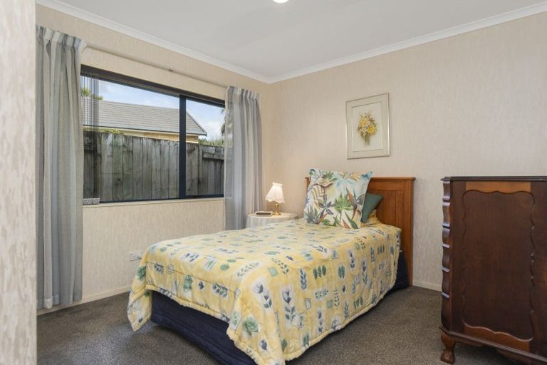 Photo of property in 27 Lysaght Place, Welcome Bay, Tauranga, 3112