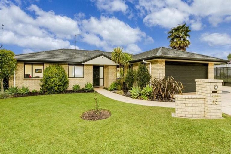 Photo of property in 45 Te Wharau Drive, Greenhithe, Auckland, 0632