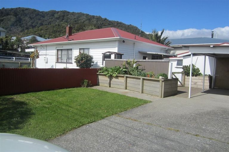 Photo of property in 140 Bright Street, Cobden, Greymouth, 7802