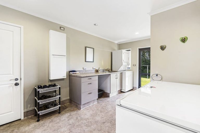 Photo of property in 869 Carrington Road, Hurworth, New Plymouth, 4371