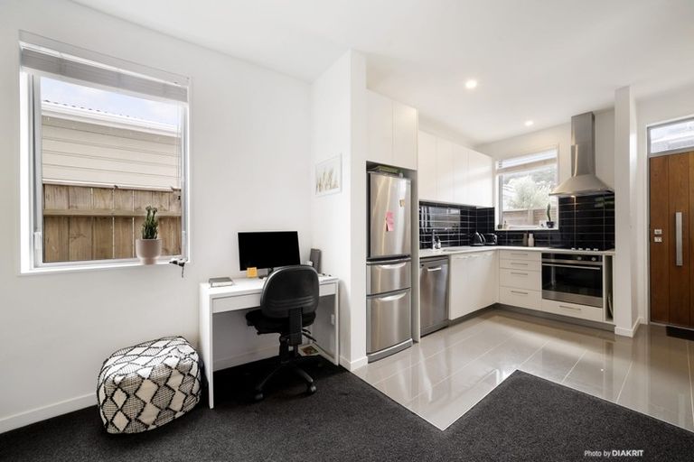 Photo of property in 6/59 The Parade, Island Bay, Wellington, 6023