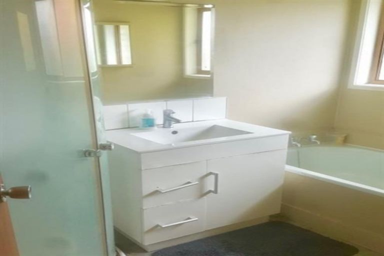 Photo of property in 2/14 Woolfield Road, Papatoetoe, Auckland, 2025