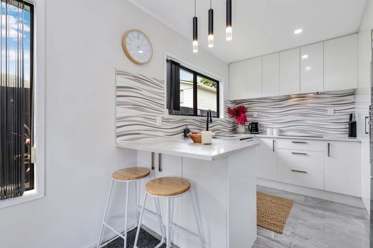 Photo of property in 1/4a Browns Road, Manurewa, Auckland, 2102