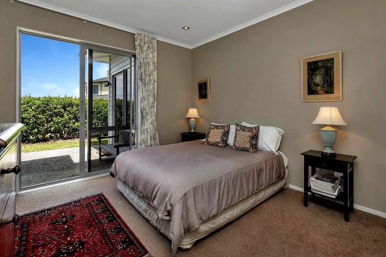 Photo of property in 5 Lanyard Place, One Tree Point, 0118