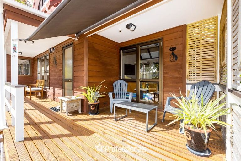 Photo of property in 8 Hobbit Lane, Pinehaven, Upper Hutt, 5371