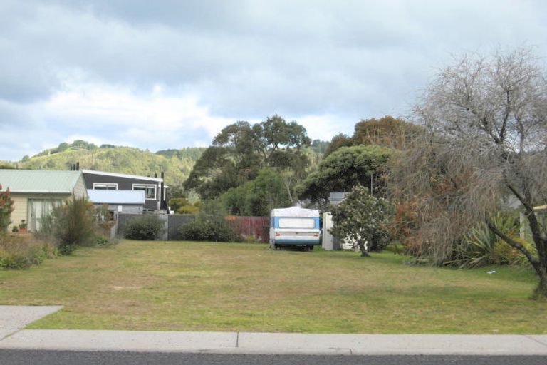 Photo of property in 111 Williamson Road, Whangamata, 3620