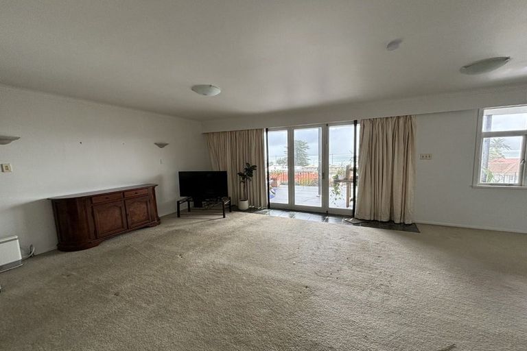Photo of property in 37a-37b Marau Crescent, Mission Bay, Auckland, 1071