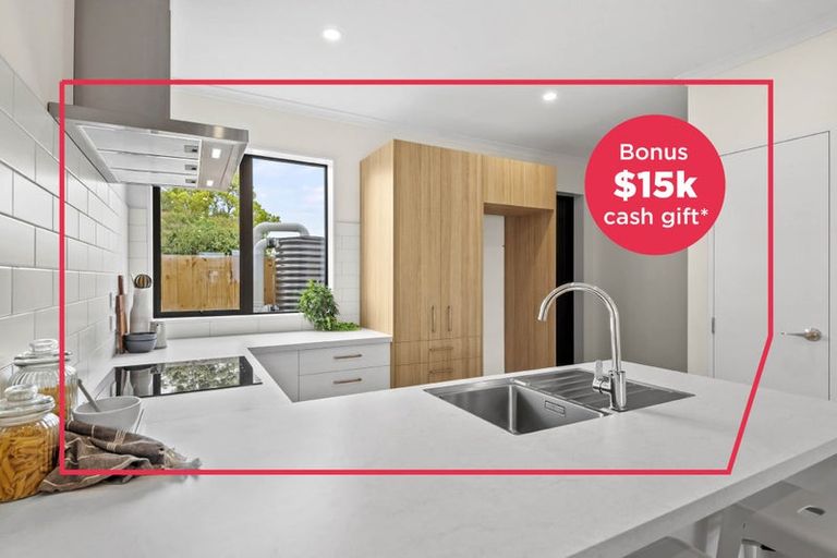 Photo of property in 15 Isabella Lane, Henderson, 0610