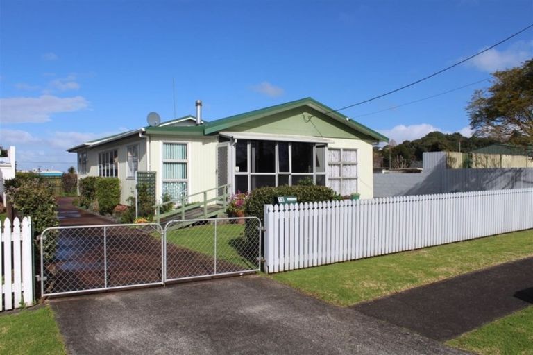 Photo of property in 12 Lilian Street, Te Kamo, Whangarei, 0112