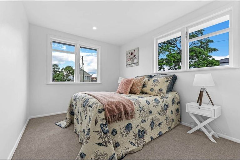 Photo of property in 31 Arimu Road, Papakura, 2110