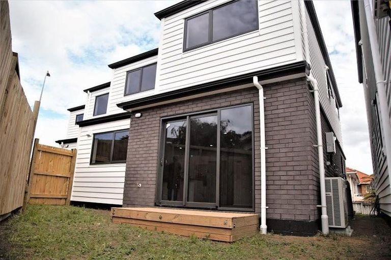 Photo of property in 142b Rangitoto Road, Papatoetoe, Auckland, 2025