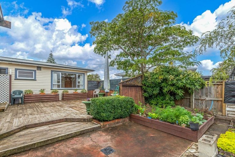 Photo of property in 8 Weber Place, Roslyn, Palmerston North, 4414