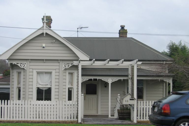 Photo of property in 2/13 Railway Street West, Papakura, 2110