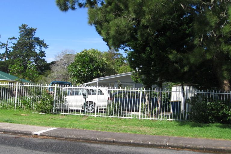 Photo of property in 45 Riverpark Crescent, Henderson, Auckland, 0610