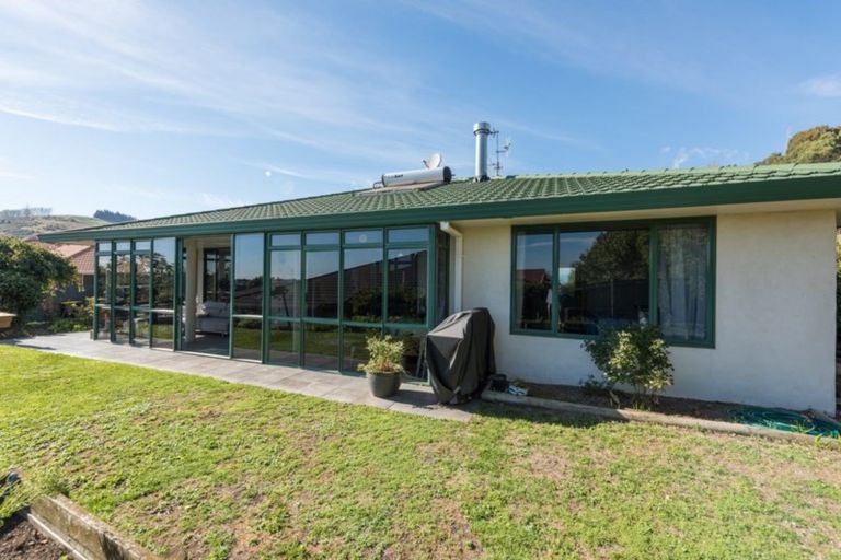 Photo of property in 18 Orpington Place, Stoke, Nelson, 7011