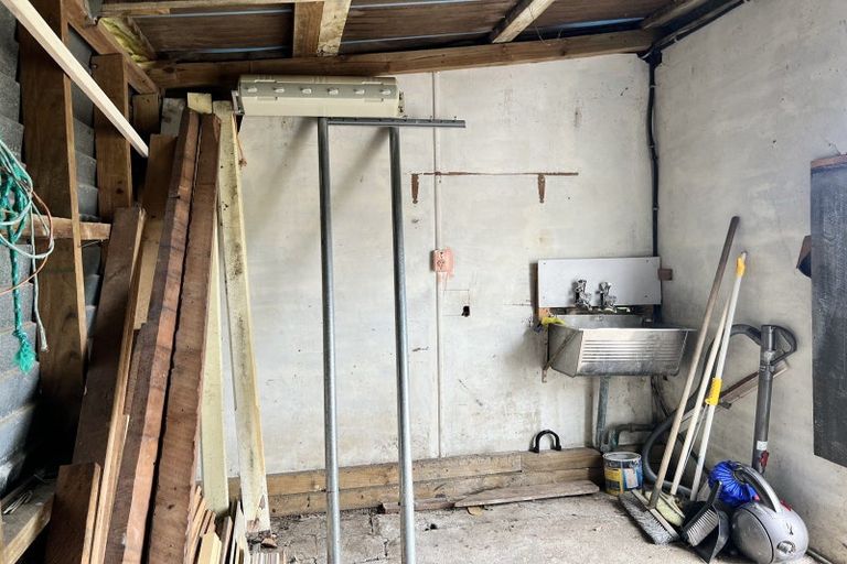 Photo of property in 24 Cole Street, Dannevirke, 4930