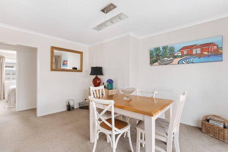 Photo of property in 7 Vista Close, Omokoroa, 3114