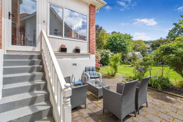 Photo of property in 24 Sandringham Street, Saint Clair, Dunedin, 9012