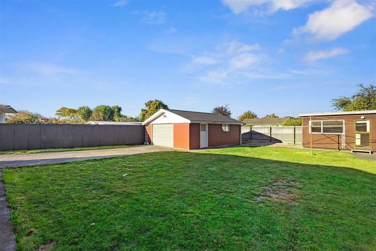 Photo of property in 165 Springs Road, Hornby, Christchurch, 8042