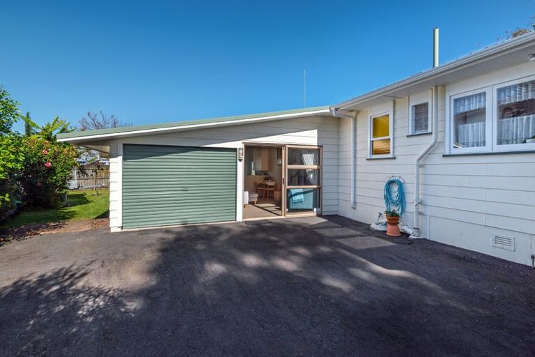 Photo of property in 17 Greenock Road, Ranui, Auckland, 0612