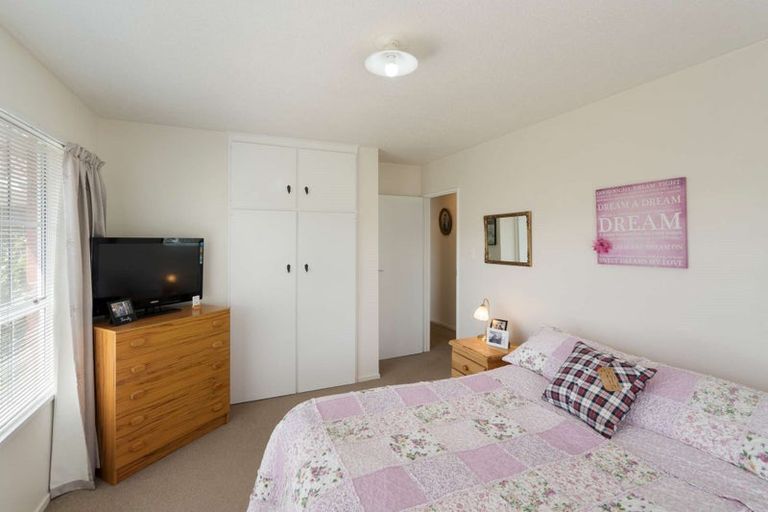 Photo of property in 248 Queenspark Drive, Parklands, Christchurch, 8083