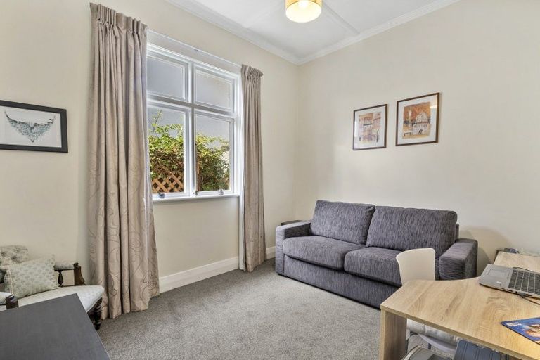 Photo of property in 163 Victoria Road, Saint Clair, Dunedin, 9012