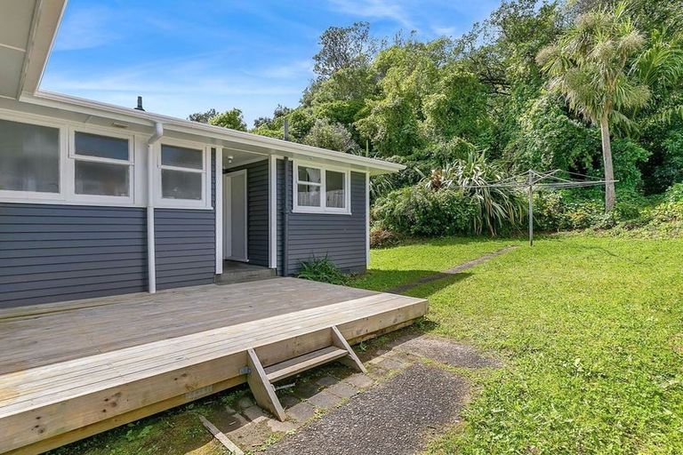 Photo of property in 38 Cardiff Crescent, Cannons Creek, Porirua, 5024