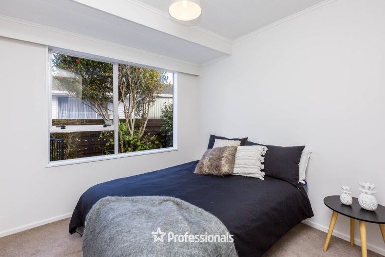 Photo of property in 5 Camden Road, Totara Park, Upper Hutt, 5018