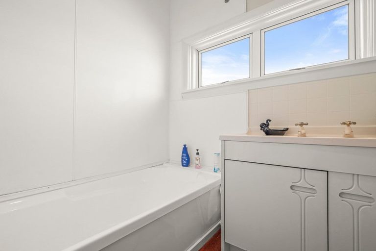 Photo of property in 861 Main North Road, Belfast, Christchurch, 8051