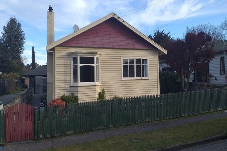 Photo of property in 17 Wright Street, Geraldine, 7930