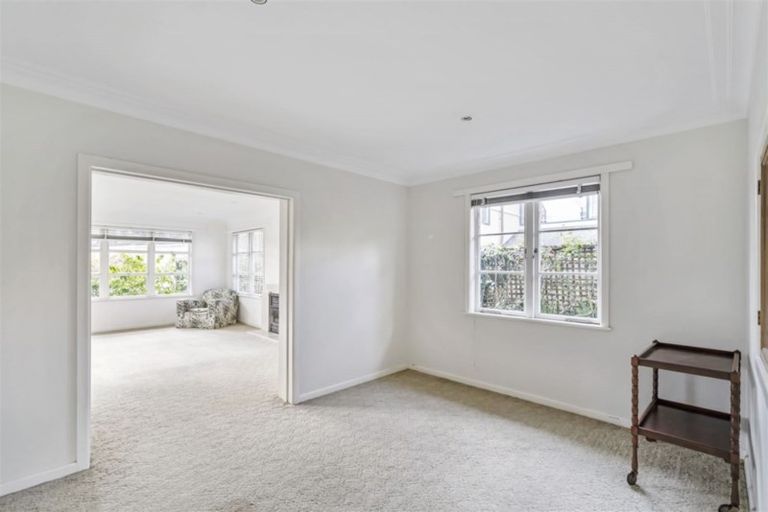 Photo of property in 55 Williamson Avenue, Belmont, Auckland, 0622