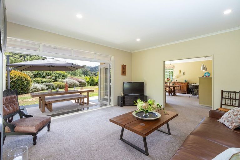 Photo of property in 381 Upper Waiwera Road, Puhoi, Silverdale, 0994