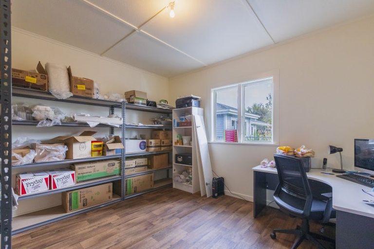 Photo of property in 11 Abercromby Street, Porangahau, 4293