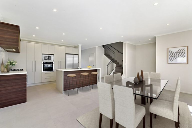 Photo of property in 47 Eugenia Rise, Totara Heights, Auckland, 2105