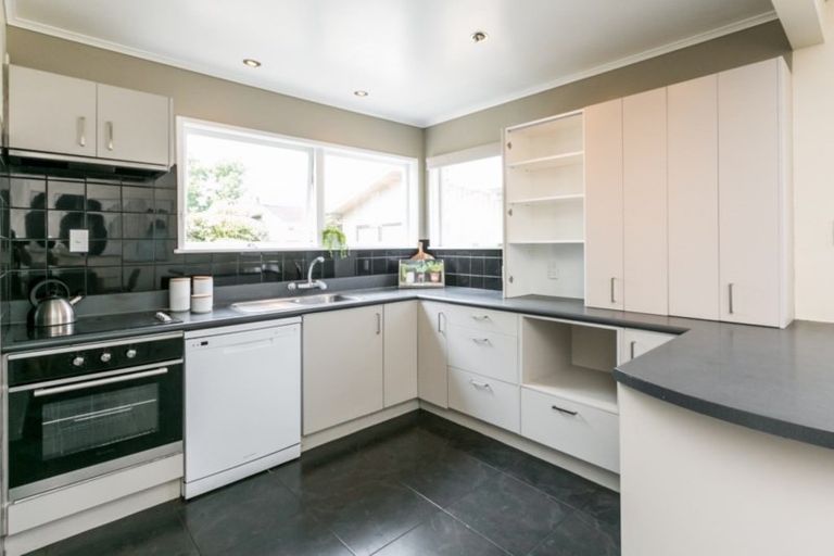 Photo of property in 156 Te Mata Road, Havelock North, 4130