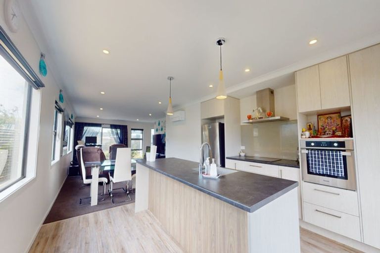 Photo of property in 9 Karearea Avenue, Kenepuru, Porirua, 5022