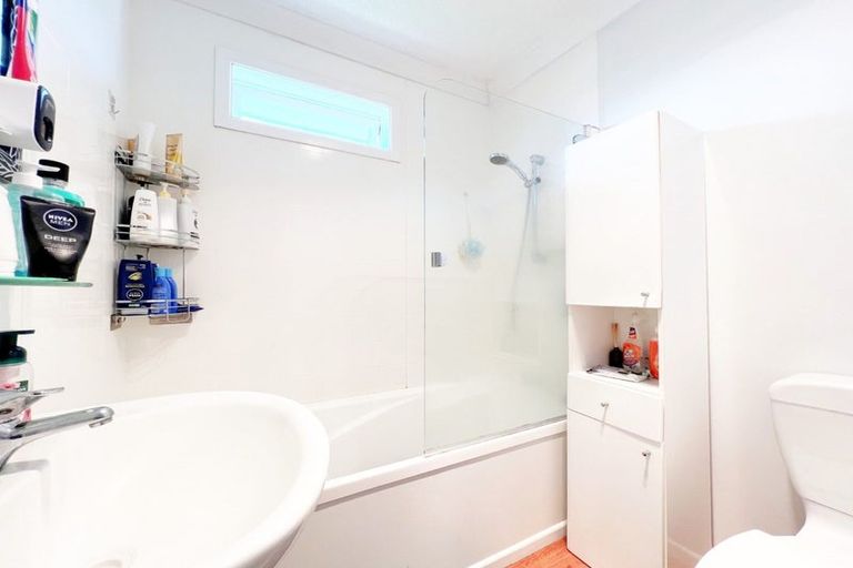 Photo of property in 1 Wilson Street, Hamilton East, Hamilton, 3216