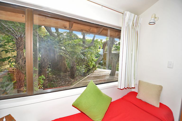 Photo of property in 6 Hillside Crescent, Leigh, 0985