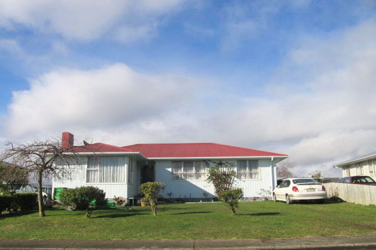 Photo of property in 13 Montrose Street, Flaxmere, Hastings, 4120