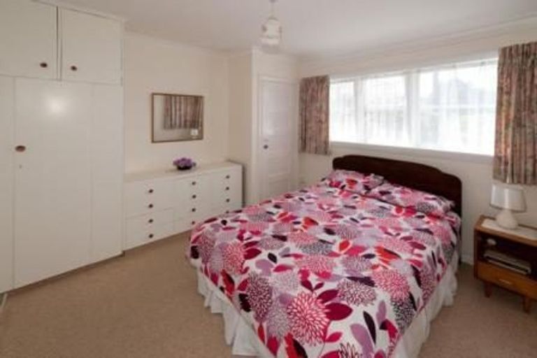 Photo of property in 5 Christian Street, Bryndwr, Christchurch, 8053