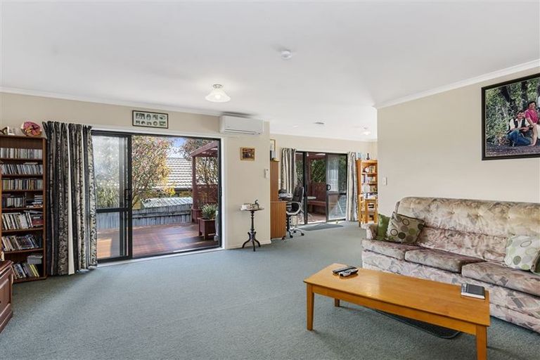 Photo of property in 84 Oteki Park Drive, Welcome Bay, Tauranga, 3112