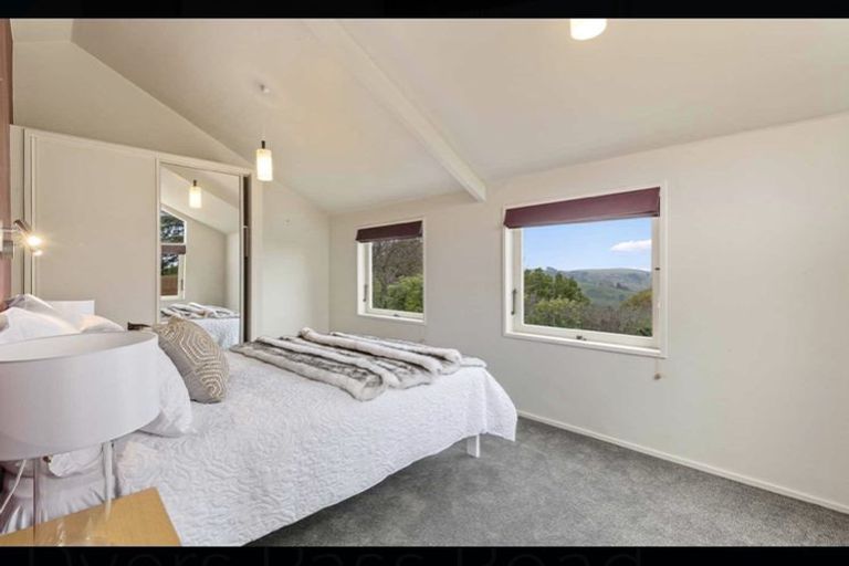 Photo of property in 128 Dyers Pass Road, Cashmere, Christchurch, 8022