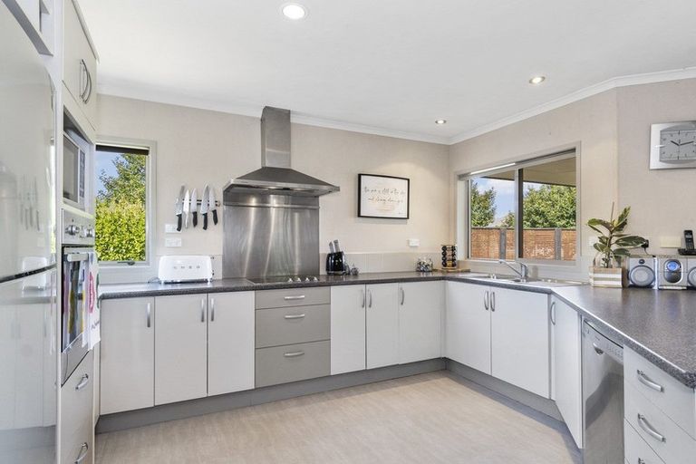 Photo of property in 44 Condor Drive, Pyes Pa, Tauranga, 3112