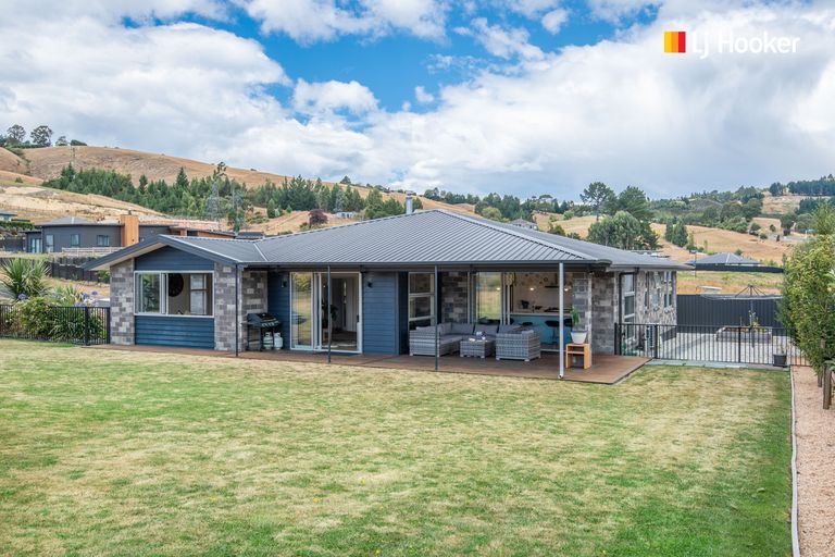 Photo of property in 46 Heathfield Drive, Mosgiel, 9024