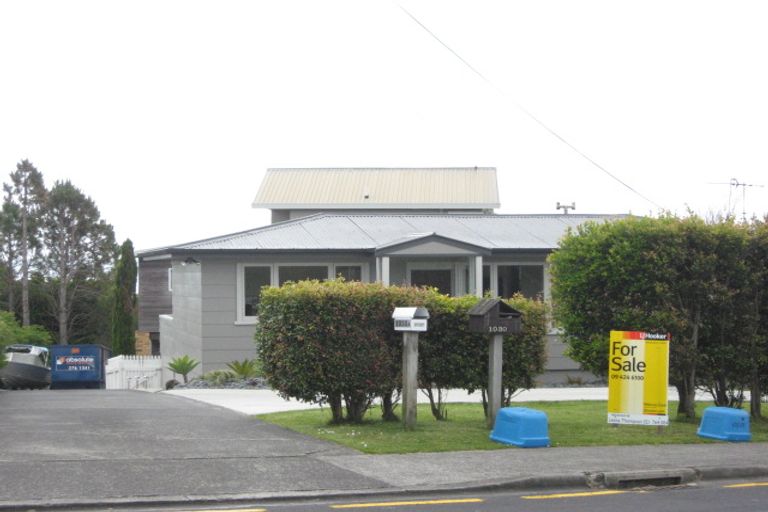 Photo of property in 1030b Whangaparaoa Road, Tindalls Beach, Whangaparaoa, 0930