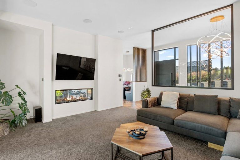 Photo of property in 8 Kepler Ridge Lane, Halswell, Christchurch, 8025