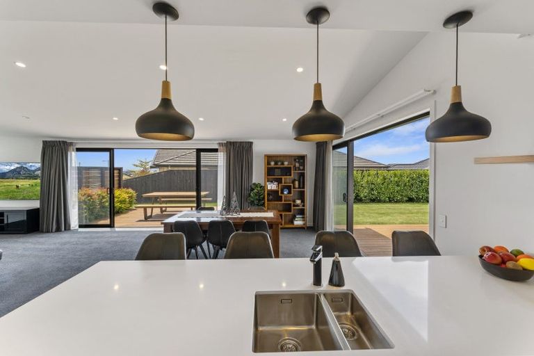 Photo of property in 16 Travers Avenue, Richmond, 7020