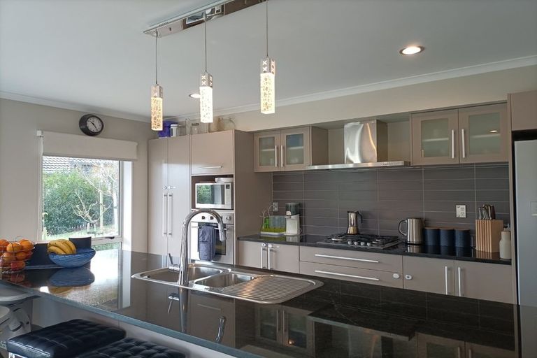 Photo of property in 14 Aufidius Place, Pukekohe, 2120