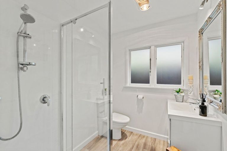 Photo of property in 2/110 Leinster Road, Merivale, Christchurch, 8014