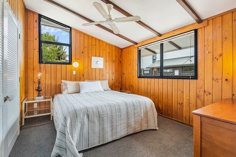 Photo of property in 74 Ladies Mile, Manly, Whangaparaoa, 0930